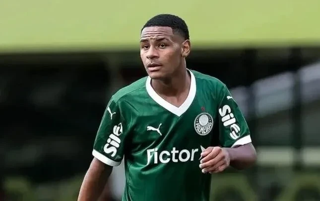 "Siti"nin gözü Braziliyada: "PALMEYRAS"IN YENİ ULDUZU 