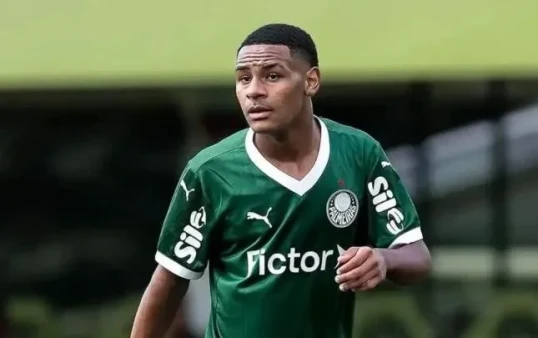 "Siti"nin gözü Braziliyada: "PALMEYRAS"IN YENİ ULDUZU 