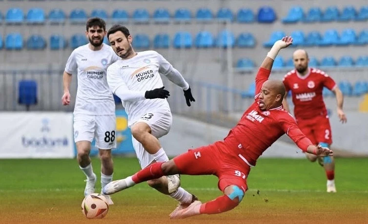 “Araz” Sumqayıtda “Turan”ı qəbul edir - YENİLƏNİR 