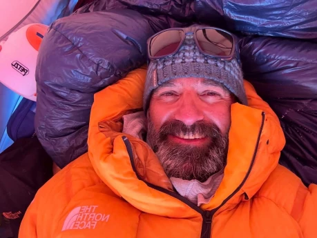 Azərbaycanlı alpinist 9-cu səkkizminlik zirvəyə yüksəlib