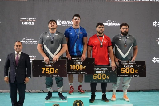 Xatirə turnirinin ilk günündə 4 medal