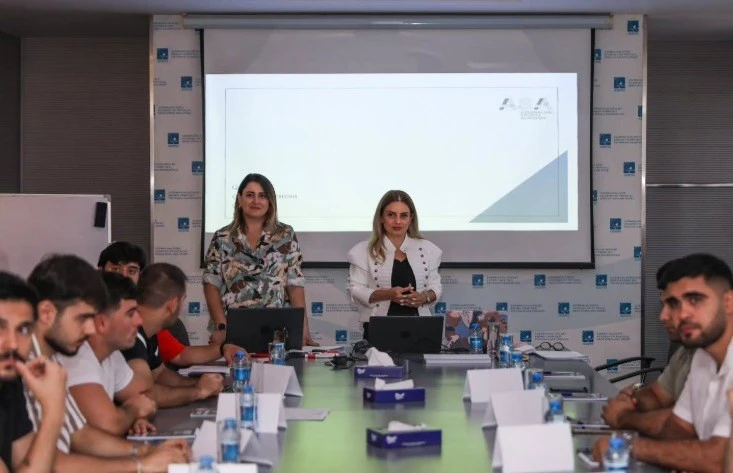 "Qarabağ" məşqçilərin peşəkar inkişafına yönəlmiş yeni təlim proqramına start verib