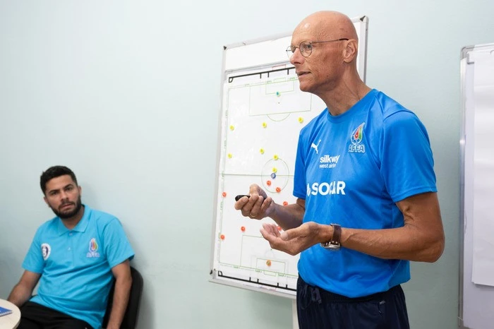 UEFA B kateqoriyalı məşqçi kursuna start verilib