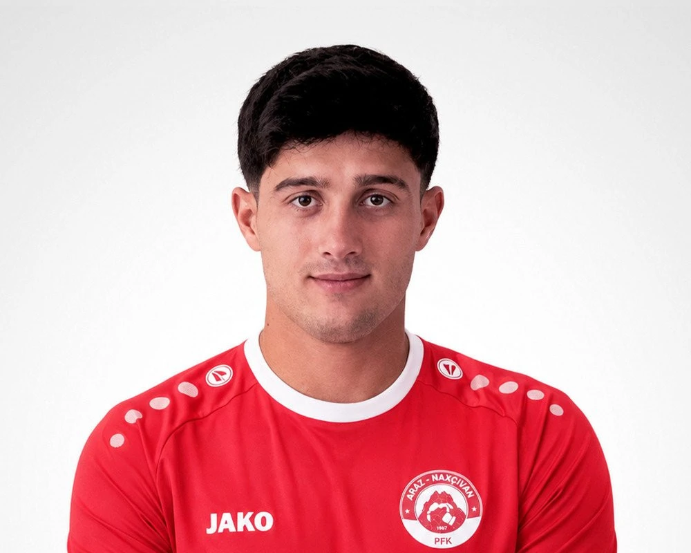 "Sabah"ın futbolçusu "Araz-Naxçıvan"da - RƏSMİ 