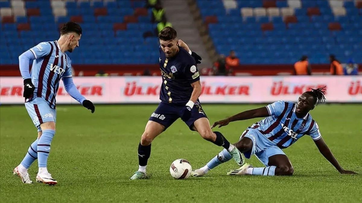 “Trabzonspor” səfərdə XAL İTİRDİ 