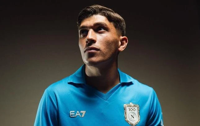 “Napoli” İtaliya millisinin müdafiəçisini transfer etdi