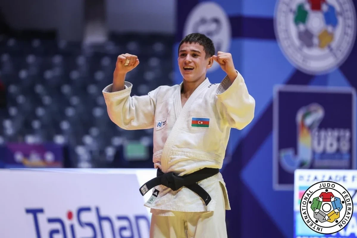 Fərid Rzazadə dünya çempionu olub
