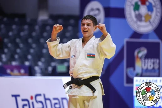 Fərid Rzazadə dünya çempionu olub