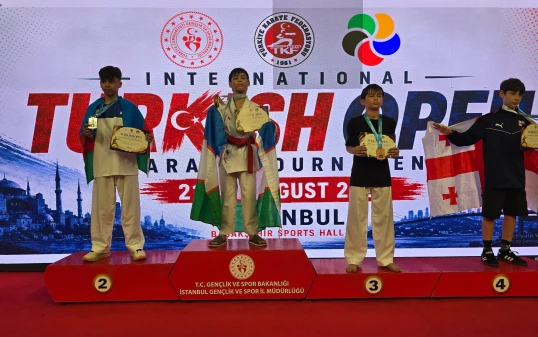 Azərbaycan karateçilərindən “Turkish Open”da iki gümüş medal
