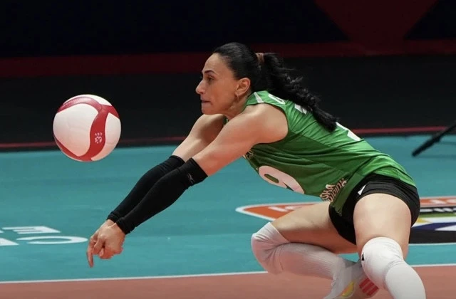 Bəyaz Quluyeva: “İnamlı qələbə qazandıq”