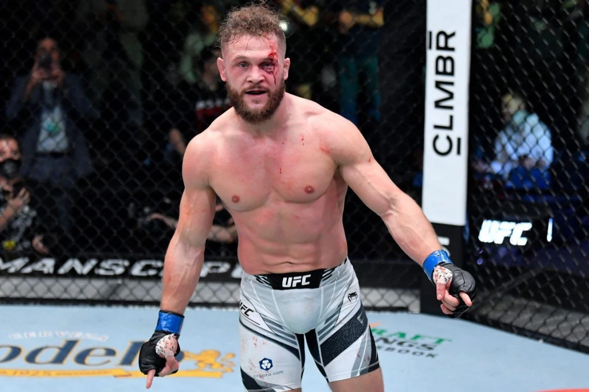 UFC 325: Fiziev üçün ağır son - İKİNCİ RAUNDDA NAKAUT 
