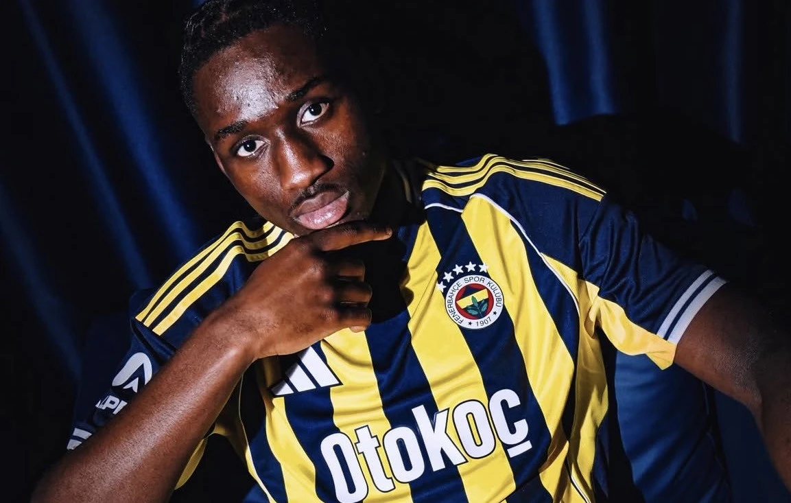 Fransalı hücumçu rəsmən “Fənərbaxça”da