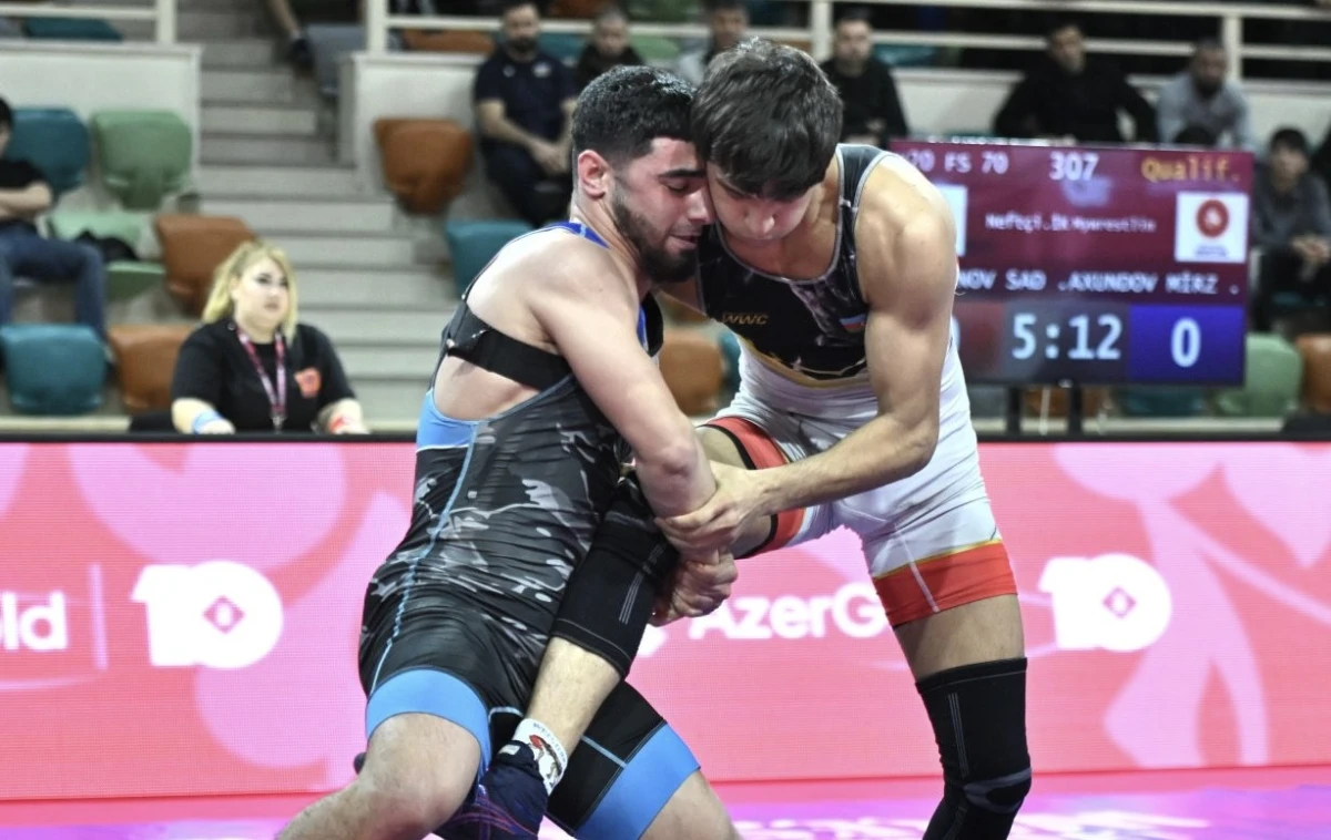 Sərbəst güləş üzrə daha 5 çəkidə finalçılar bəlli oldu