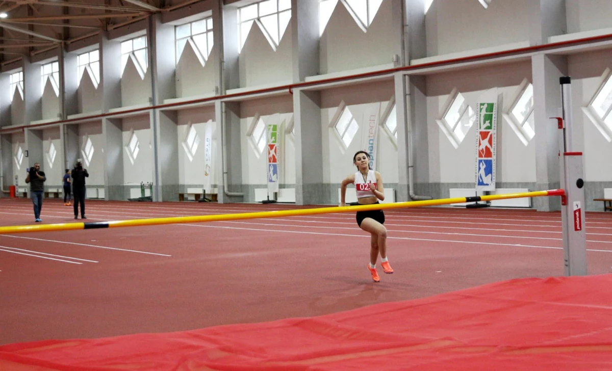 Atletika üzrə ölkə çempionatına start verilib - FOTO 