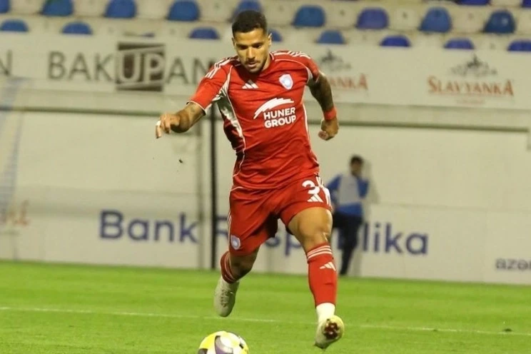 Enrike Silva: "Sabah" və "Qarabağ"a yaxınlaşmağa çalışmalıyıq"