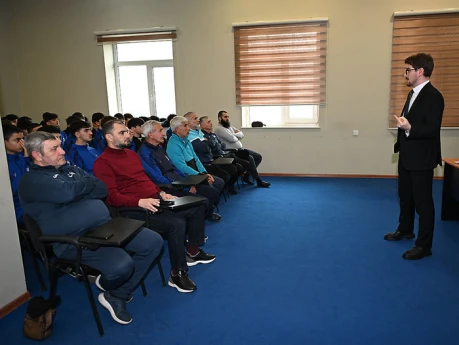 Klublar üçün danışılmış oyunlara qarşı sessiya təşkil olunub