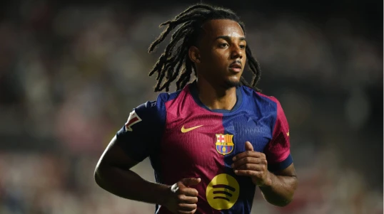 "Barsa"nın müdafiəçisi "Liverpul"un radarında