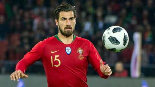 Portuqaliya millisinin üzvü Nəriman Axundzadənin komanda yoldaşı oldu - RƏSMİ 