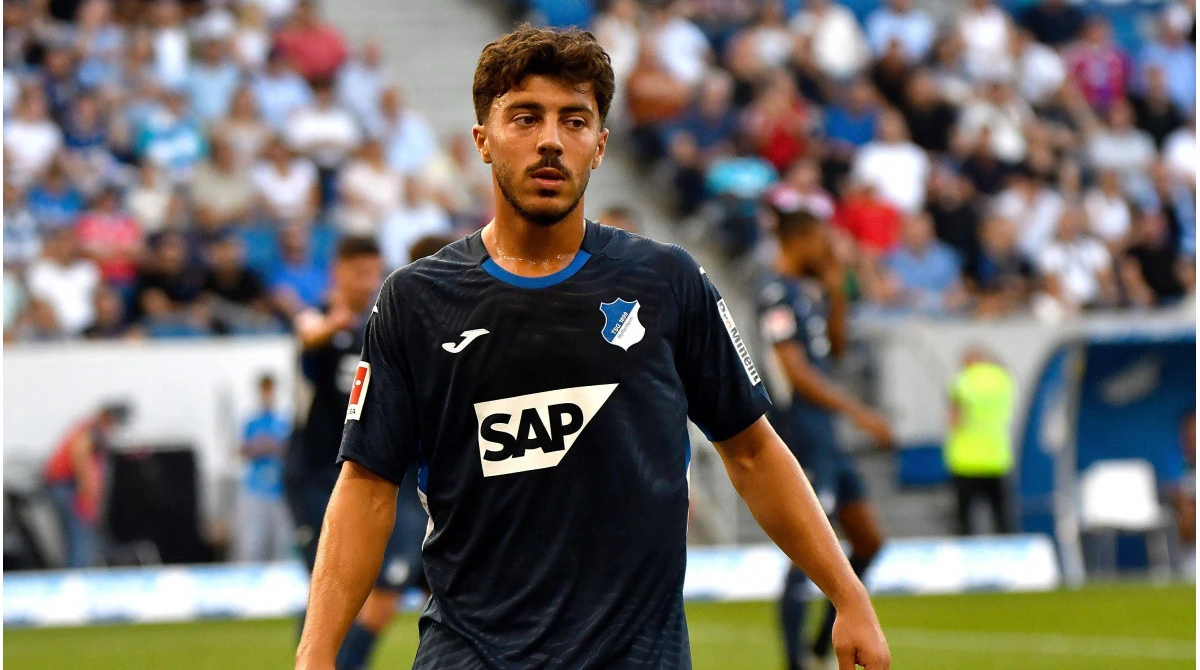 Türk əsilli almaniyalı futbolçu “Qalatasaray”a keçə bilər