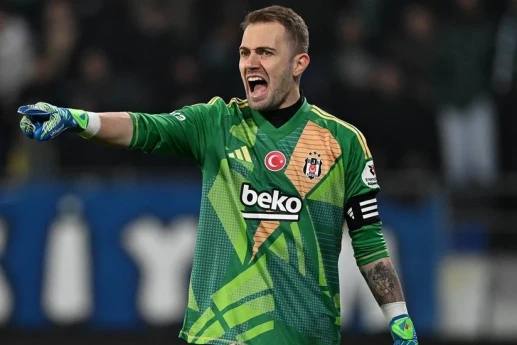 Mert Günok "Beşiktaş"dan ayrıldı - Rəsmi 