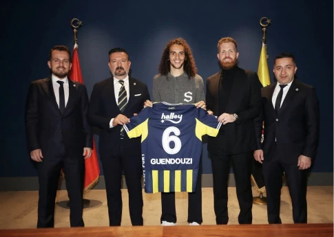 Genduzi rəsmən “Fənərbaxça”da