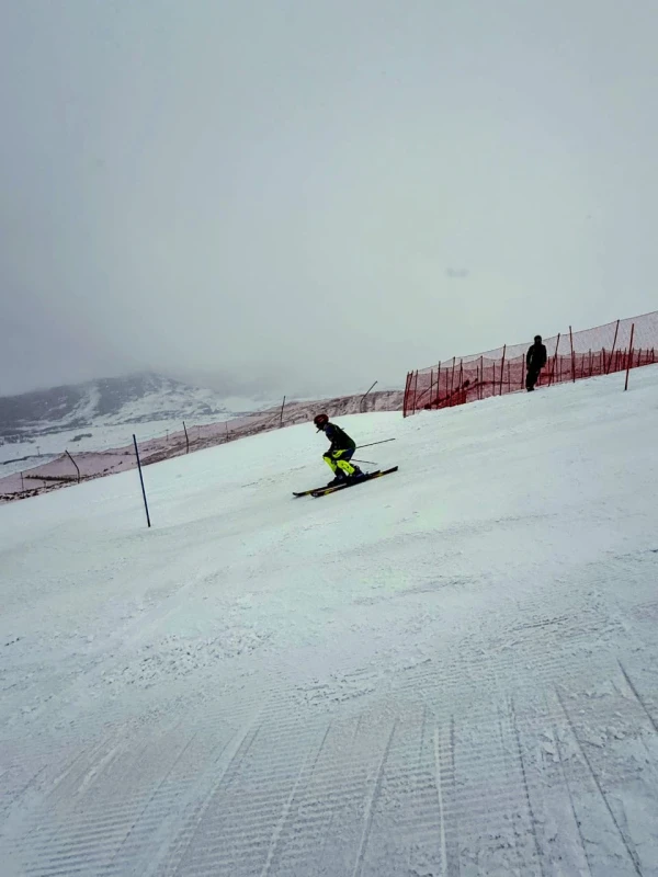 “Azerbaijan Open” beynəlxalq dağ xizəyi turnirinə yekun vurulub - FOTO 