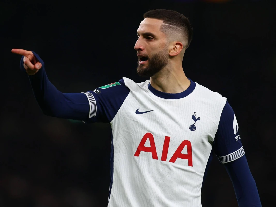 "Tottenhem"in futbolçusu əməliyyat olunub