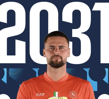 “Napoli”də yeni müqavilə