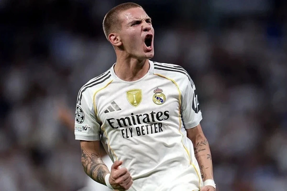 Argentinalı futbolçu “Real”ın tarixinə düşüb