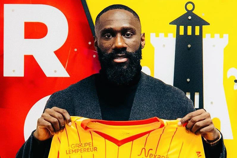 “Lans”dan müdafiə xəttinə yeni transfer