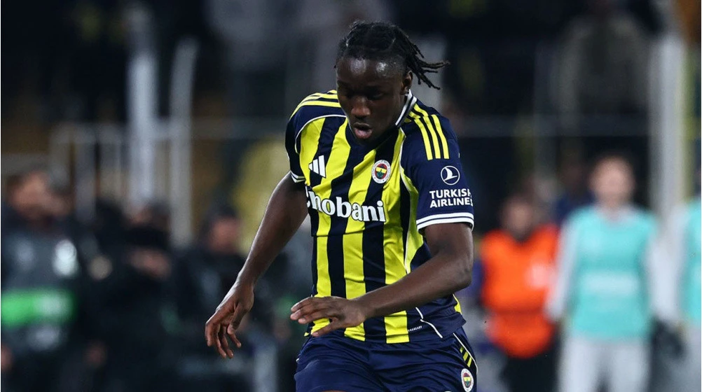 “Fənərbaxça”da ayrılıq ehtimalı: Bundesliqa klubları hücumçunu istəyir 