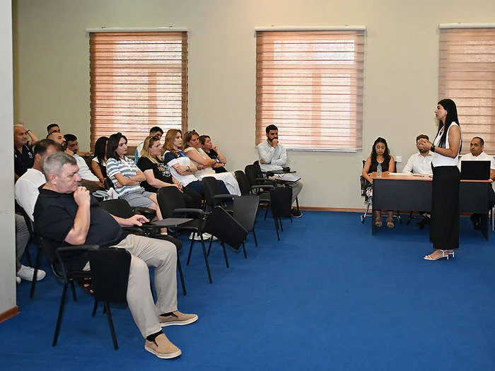 Qadın liqalarının klub nümayəndələri ilə görüş keçirilib