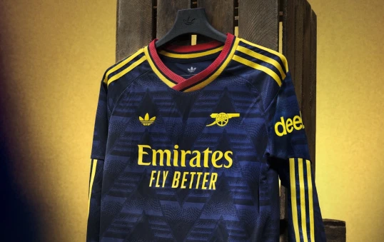 "Arsenal" yeni mövsüm səfər formalarını təqdim etdi - FOTO 