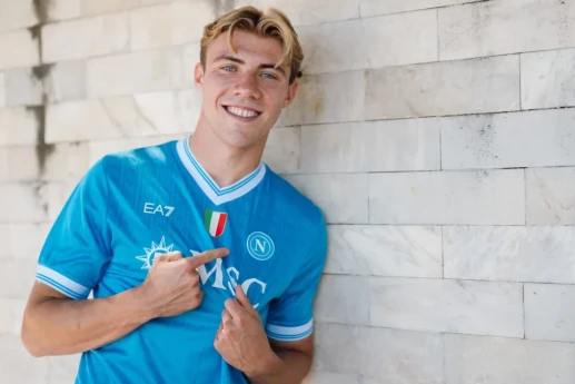 "Napoli" Hoylundun transfer hüquqlarına yiyələndi - RƏSMİ 