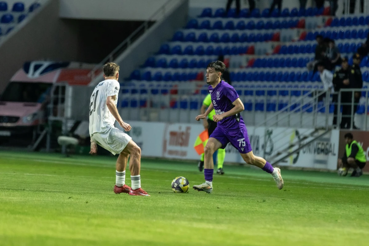 Nadir Orucov: "Sanki öz gənclərinə güvənmirlər" 