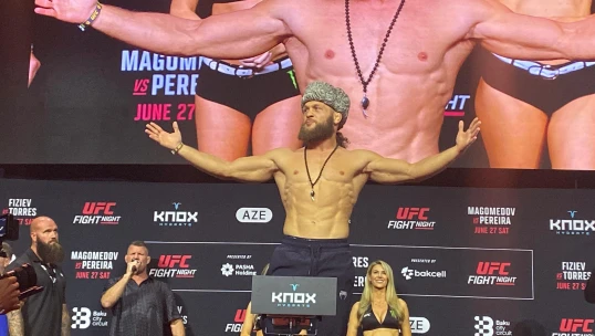 Bakıda keçiriləcək UFC turnirinin təntənəli çəkiölçmə mərasimi keçirilib
