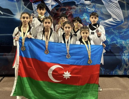 Taekvondoçularımız "Moldova Open"də 7 medal qazanıblar