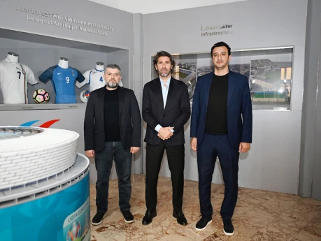 UEFA rəsmisi AFFA-da görüşlər keçirib