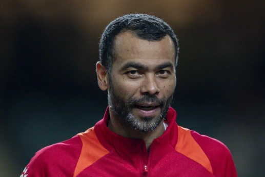 Eşli Koul İtaliya yolunda