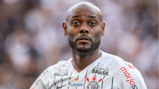 Vaqner Lav karyerasını başa vurdu