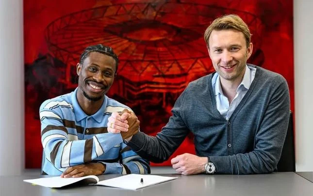 “Bayer”də yeni müqavilə