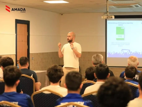 “Zirə”nin futbolçularına seminar keçirilib
