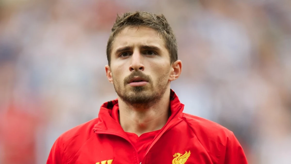 “Liverpul” və “Roma”nın sabiq futbolçusu karyerasını başa vurdu