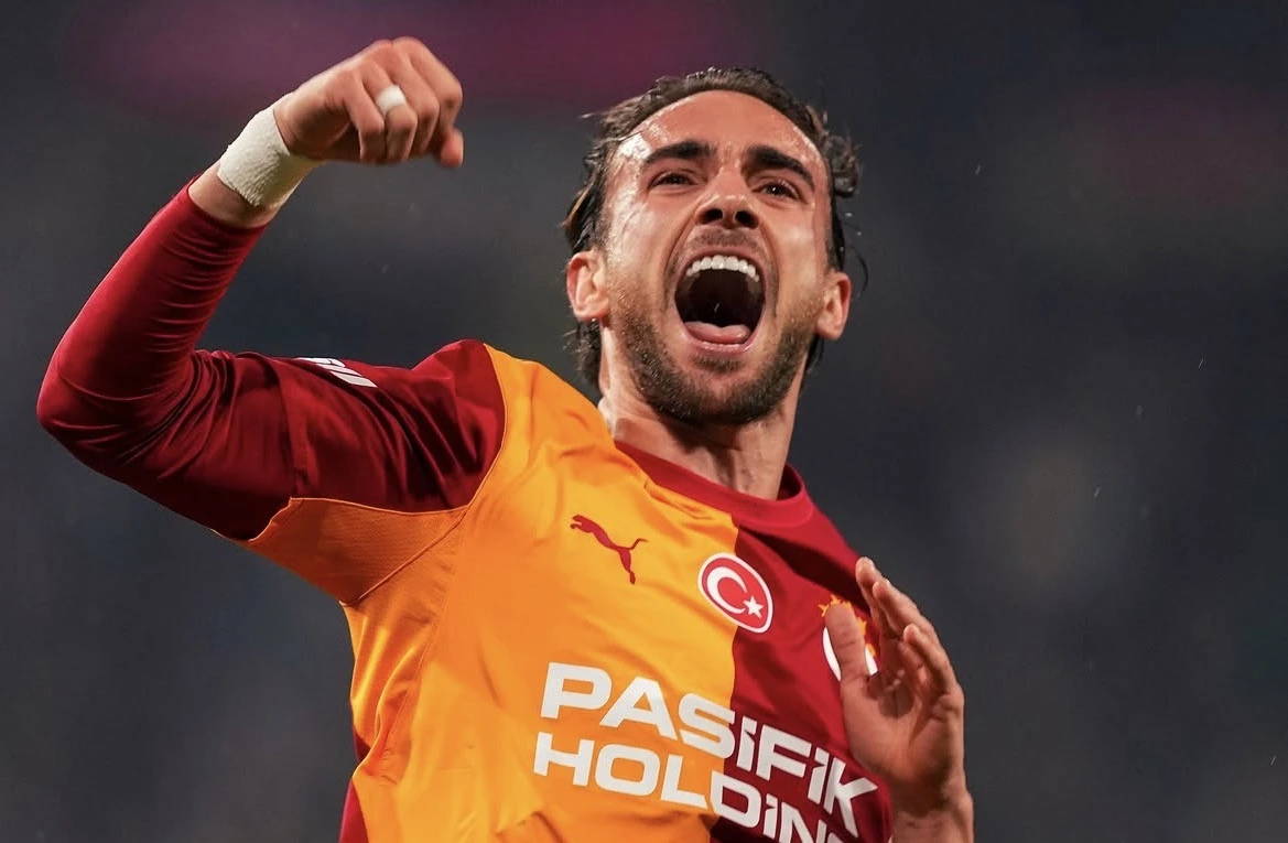 Super Liqa: Lider 3 xalı 4 qolla qazandı