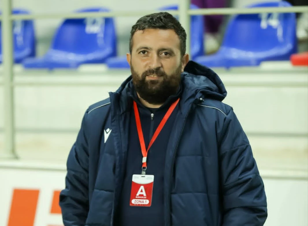 Adil Şükürovun Hakan Sünaldan fərqi  - "SUMQAYIT"IN MƏŞQÇİSİ AÇIQLADI 