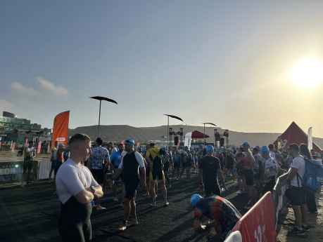 Bakıda keçirilən “IRONMAN 70.3” triatlon yarışına start verilib