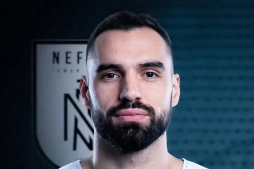 Monteneqrolu basketbolçu “Neftçi”də