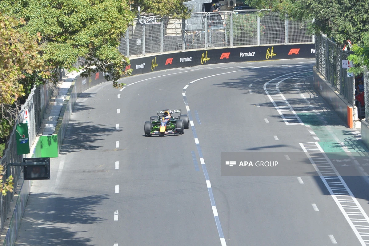 “Formula 1”: Sərbəst yürüşə start verildi