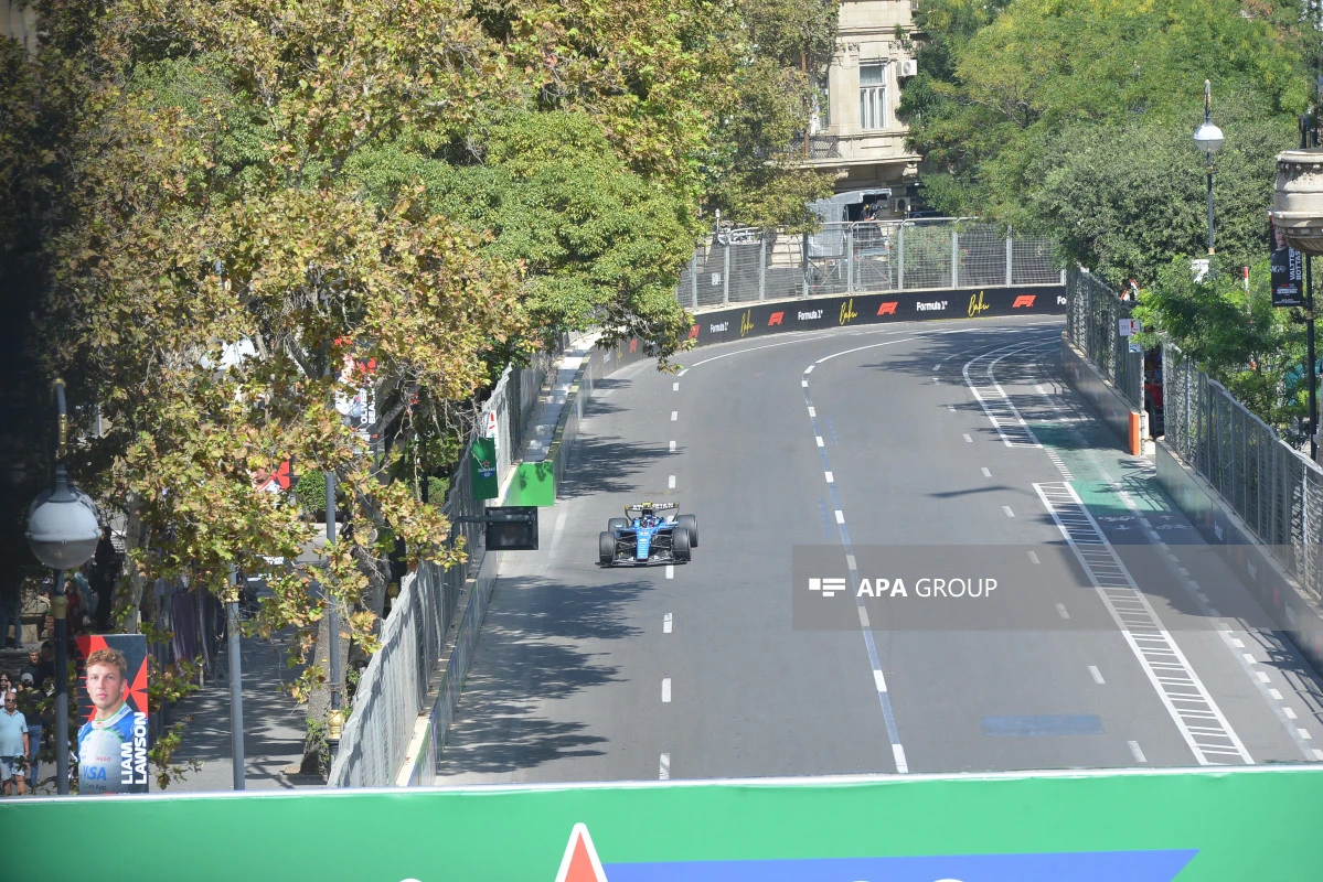 “Formula 1”: Sərbəst yürüşə start verildi