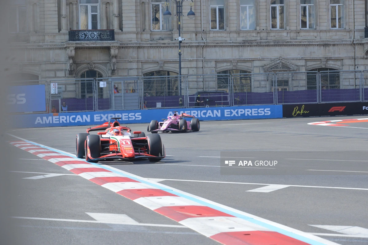 “Formula 1”: Sərbəst yürüşə start verildi